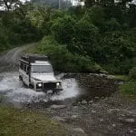 Land-Rover-4x4-Arenal-Costa-Rica-rivercrossing